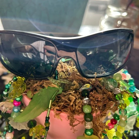 EUC Bolle Children’s Pirahna Jr Sunglasses with case - Picture 1 of 16